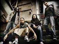 Korn порадуют поклонников сразу двумя альбомами